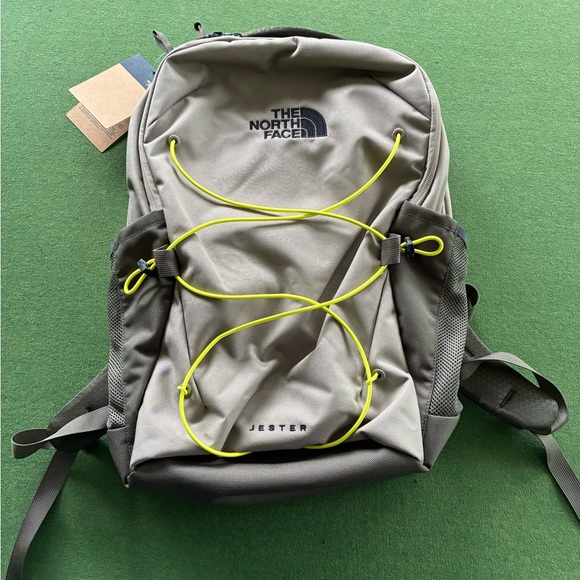 The North Face Jester Backpack Cavern Grey/New Taupe Green Backpack bnwt - Picture 5 of 11